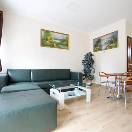 Studio Siofok- By Hi5 *